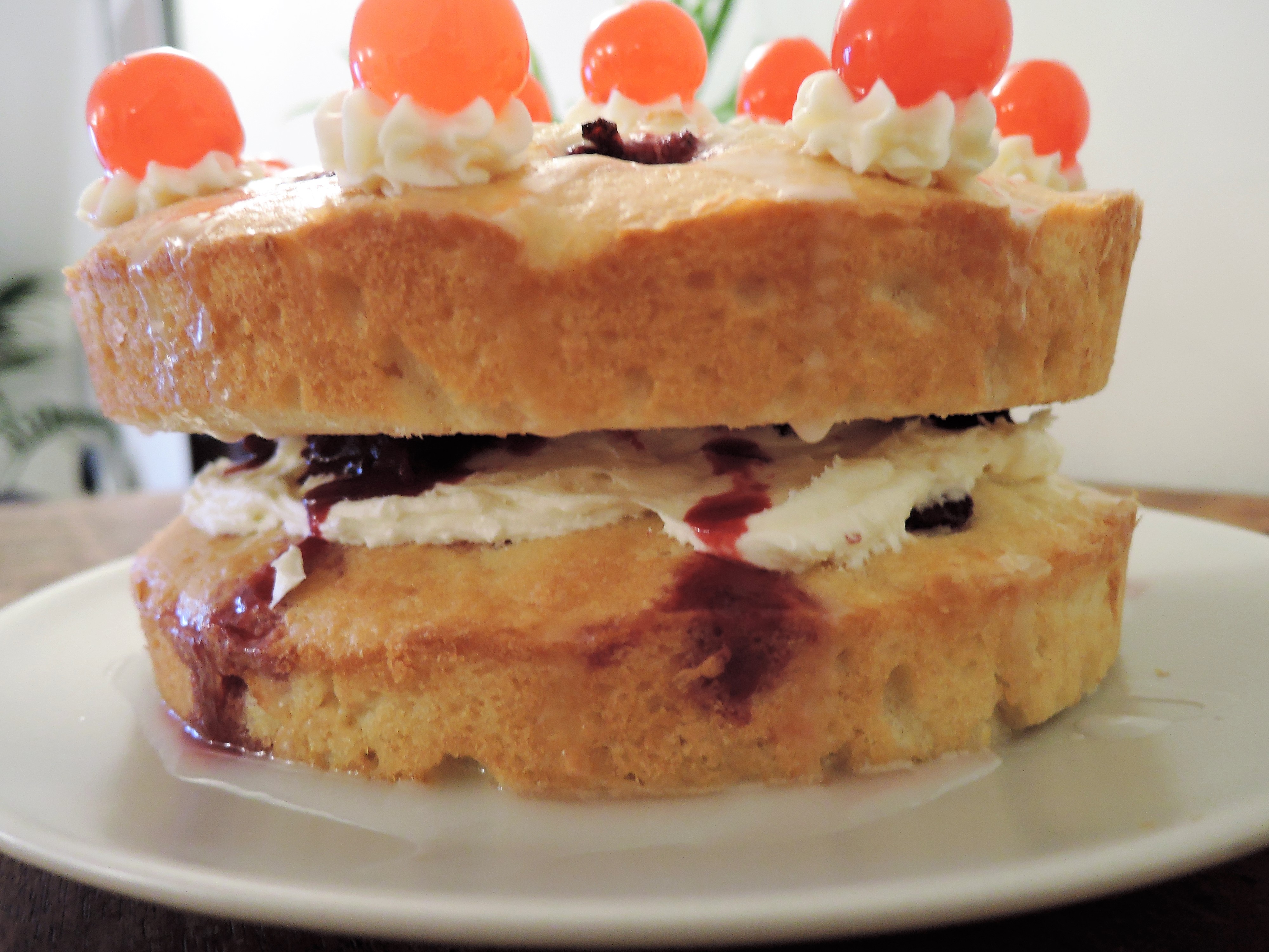 Cherry Bakewell Cake